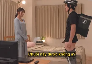 Sex hậu môn bằng dương vật giả và trói buộc cho em da trắng to lớn, phục tùng và háo sắc